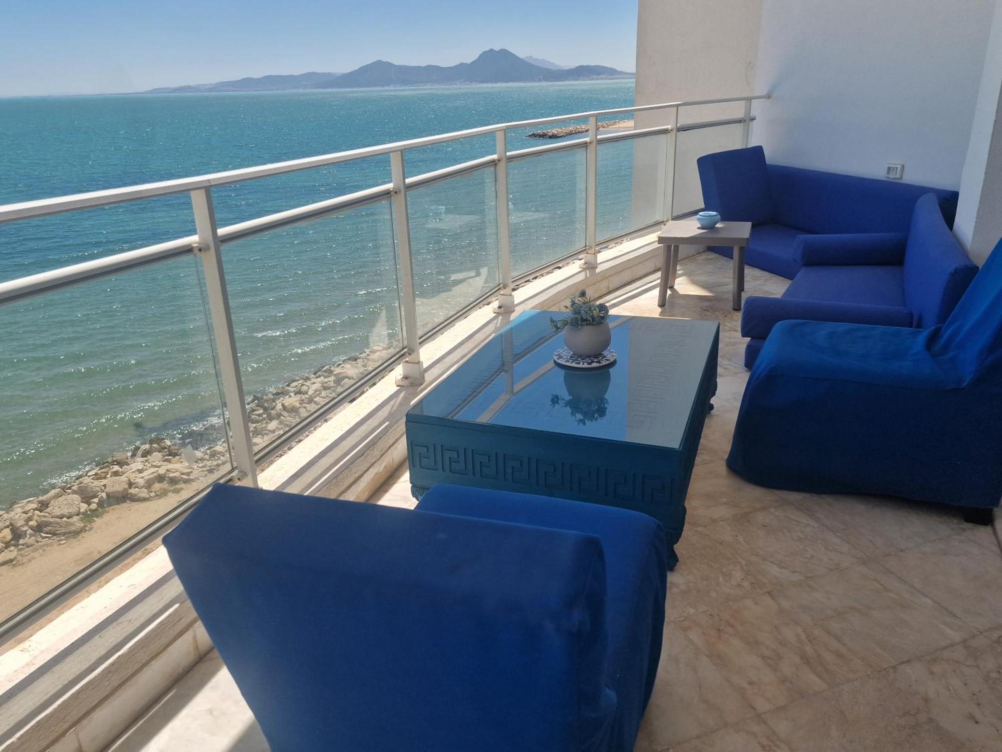 The Bleu Sea Apartment